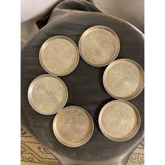 Vintage Set of 6 Forged Aluminum Round Drink Coasters fruit floral pattern EUC - Picture 3 of 14